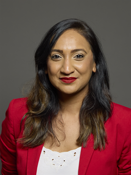 3:4 portrait of Satvir Kaur
