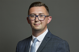 3:2 portrait of Connor Naismith