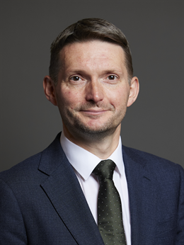 3:4 portrait of Chris Ward