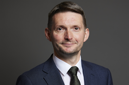 3:2 portrait of Chris Ward