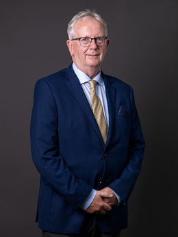 3:4 portrait of Seamus Logan