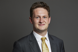 3:2 portrait of David Chadwick