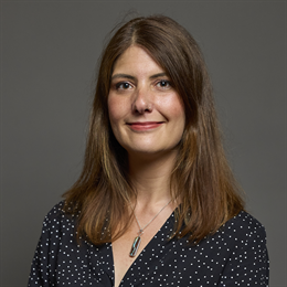 1:1 portrait of Cat Eccles