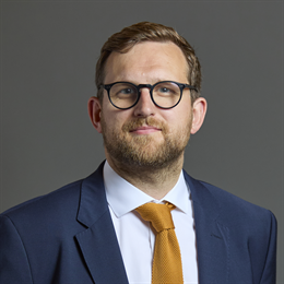 1:1 portrait of Freddie van Mierlo