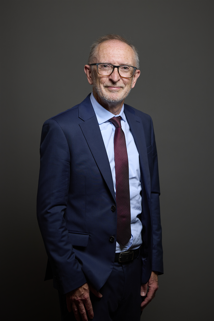 Full sized portrait of Paul Davies