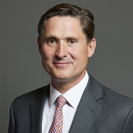 1:1 portrait of Charlie Maynard