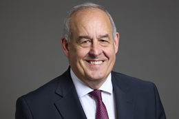 3:2 portrait of Lord Hanson of Flint