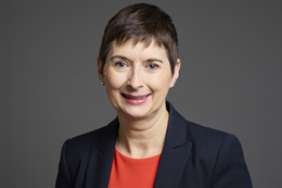 3:2 portrait of Baroness Pidgeon