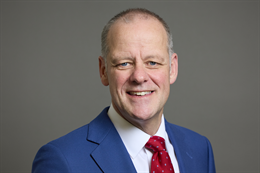 3:2 portrait of Lord Rook