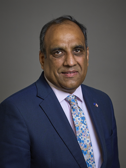 3:4 portrait of Lord Mohammed of Tinsley