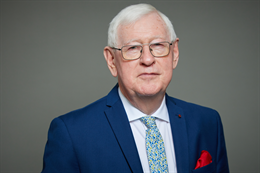 3:2 portrait of Lord Touhig