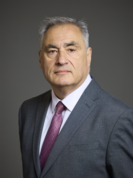 3:4 portrait of Lord Duvall