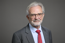 3:2 portrait of Lord Pitt-Watson