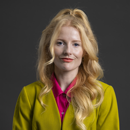 1:1 portrait of Hannah Spencer