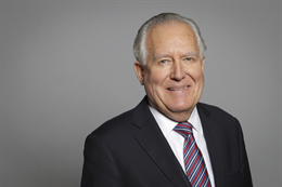 3:2 portrait of Lord Hain