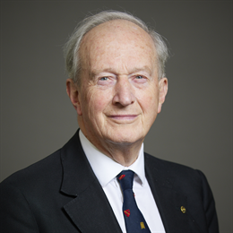 1:1 portrait of Lord Hunt of Wirral