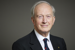 3:2 portrait of Lord Hunt of Wirral